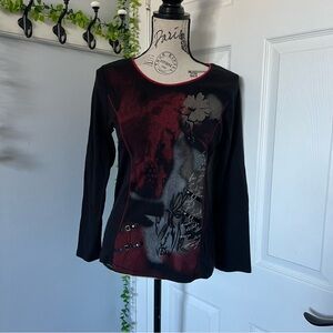 Chic Black and Red Long Sleeve Top with Belt Details